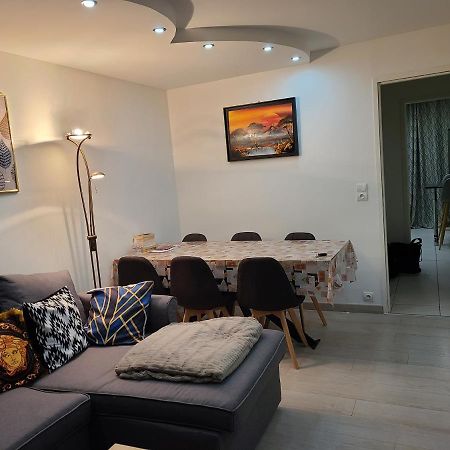 Appartement Meuble Aux Portes De Geneve อานมาส ภายนอก รูปภาพ
