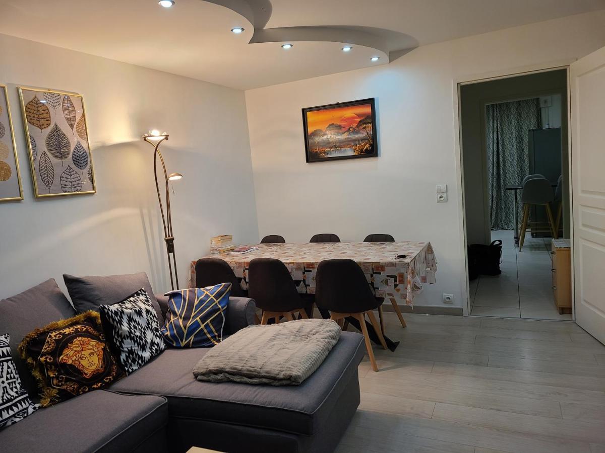 Appartement Meuble Aux Portes De Geneve อานมาส ภายนอก รูปภาพ